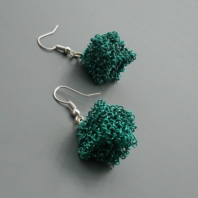 Smaragdové kostky - náušnice