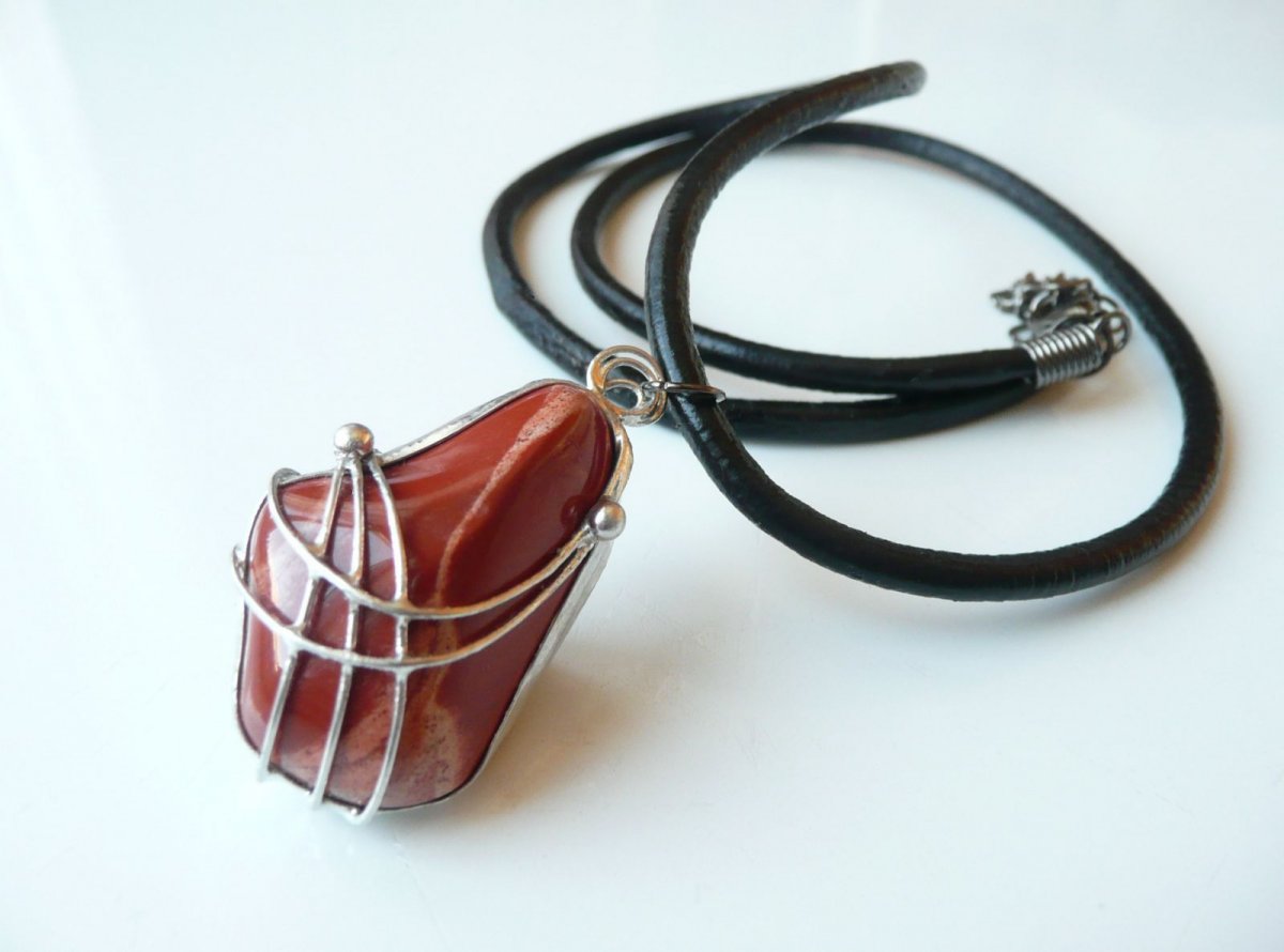 V sítích .. ( jaspis)