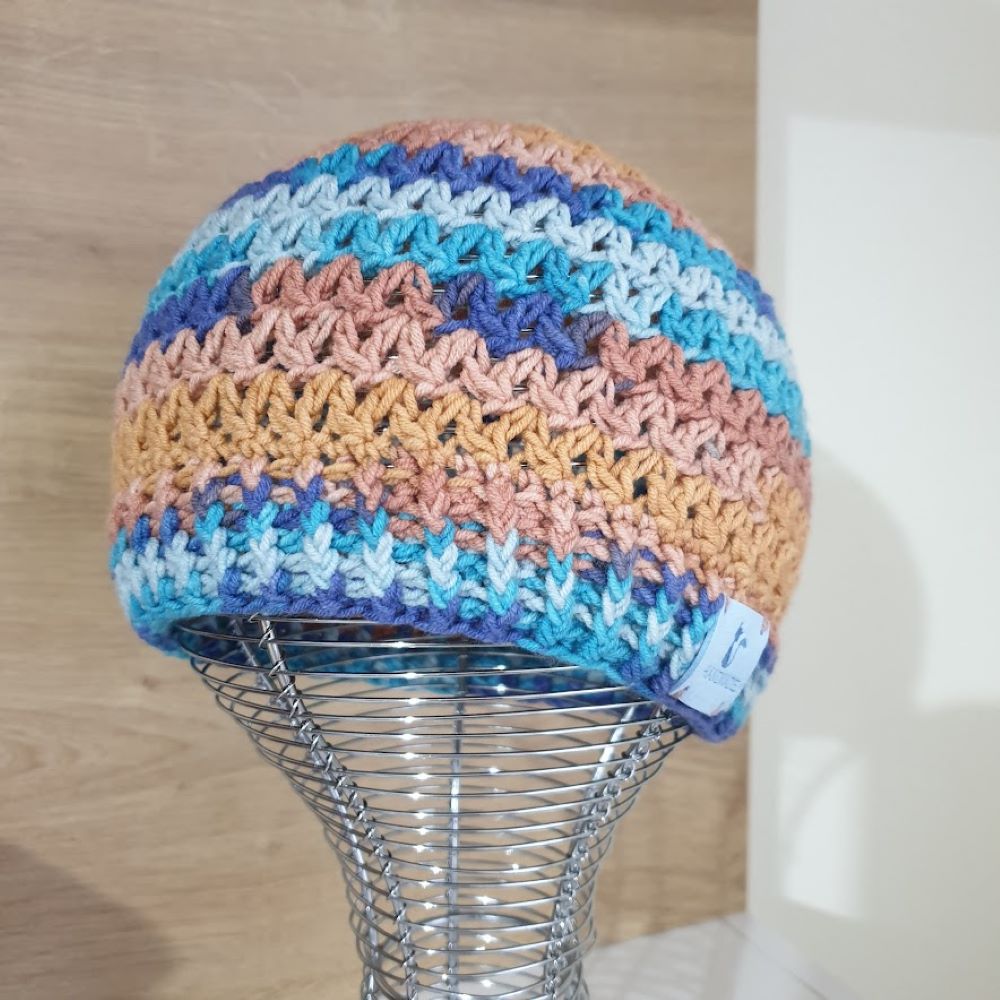 Ručně háčkovaná čepice 