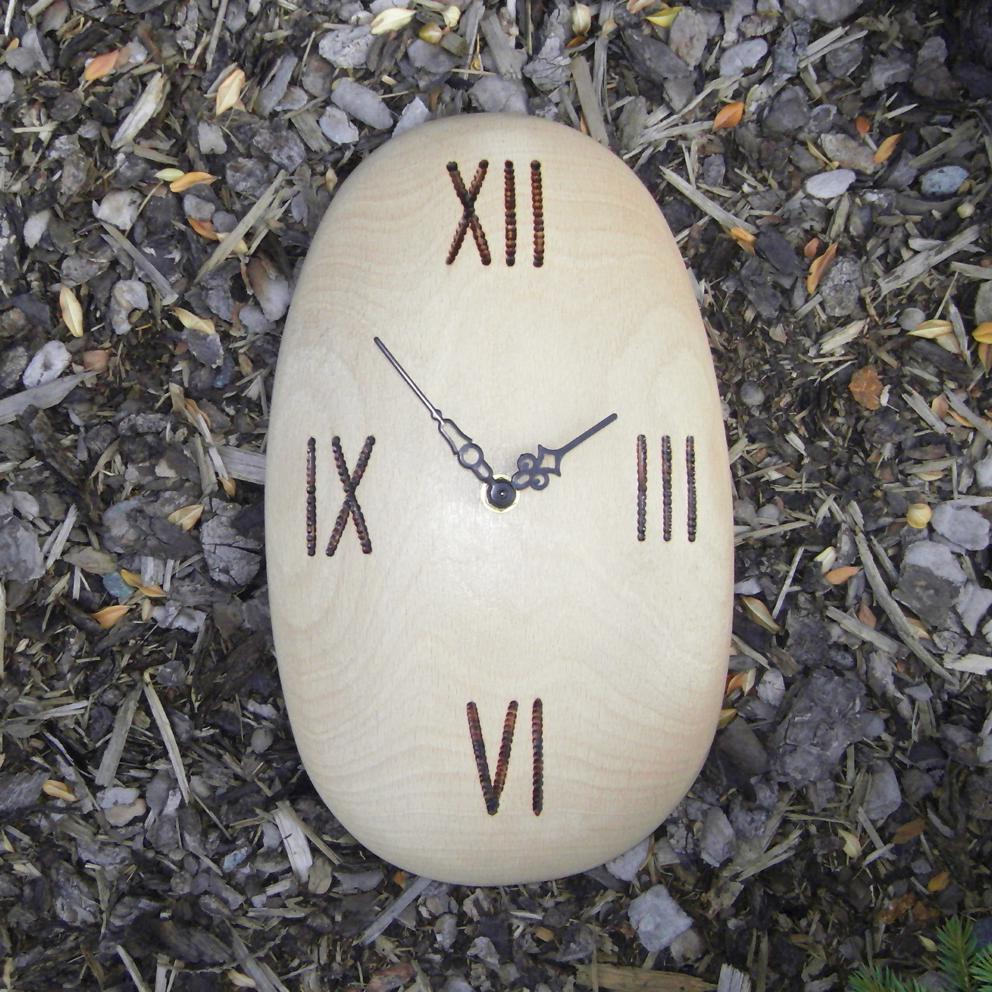 Bukové hodiny ovál