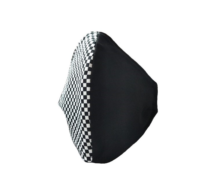 Rouška - dvě tváře 