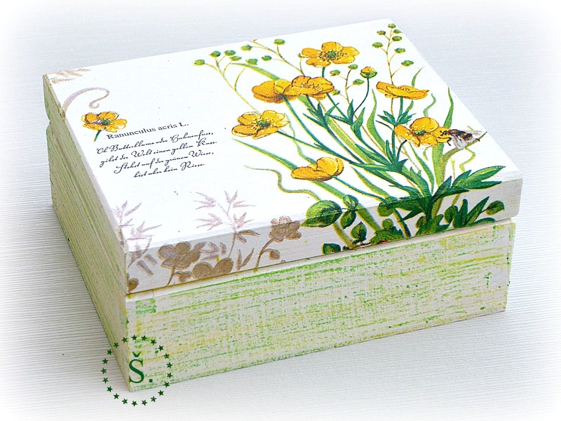 dřevěná truhlička - šperkovnice