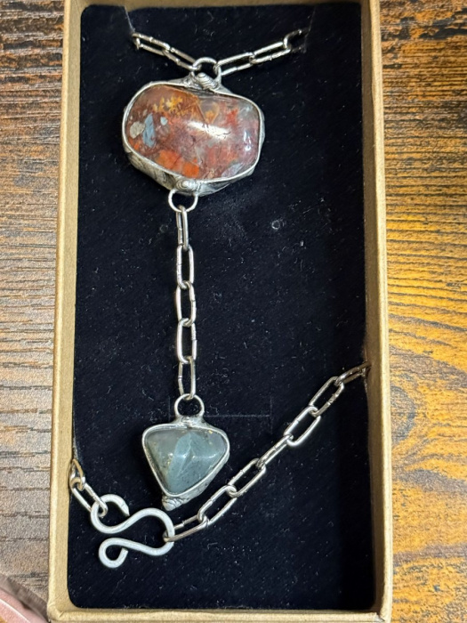 HELIOTROP náhrdelník 2 kameny