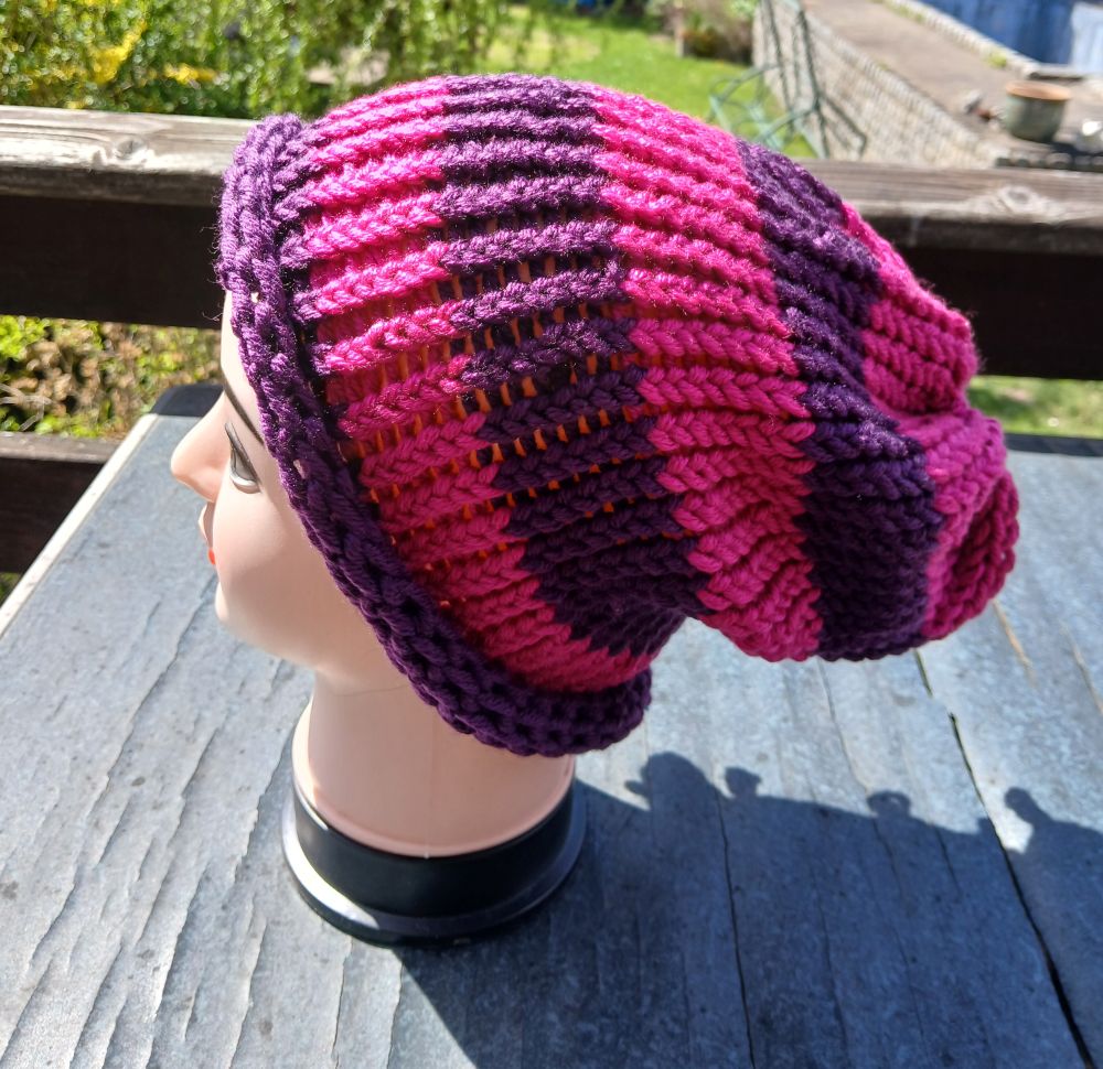 Pletená spadlá čepice  