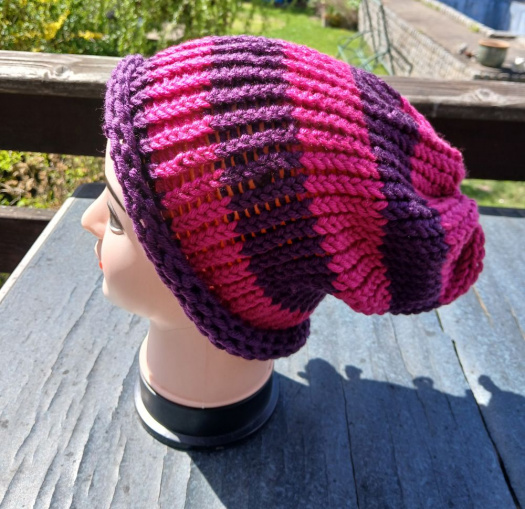 Pletená spadlá čepice  