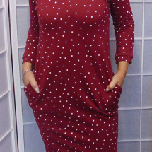 Šaty s kapsami - puntíky na vínové S - XXXL
