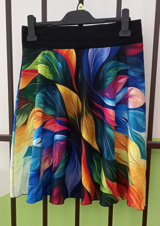 Půlkolová sukně - barevné lístky, velikost L/XL ~ LETNÍ VÝPRODEJ ~