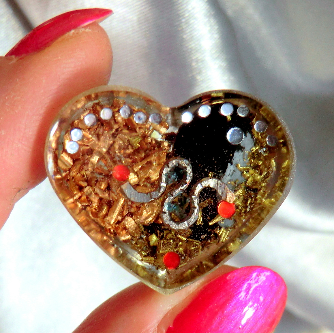 Orgonit  * Magický štít Čarodějky