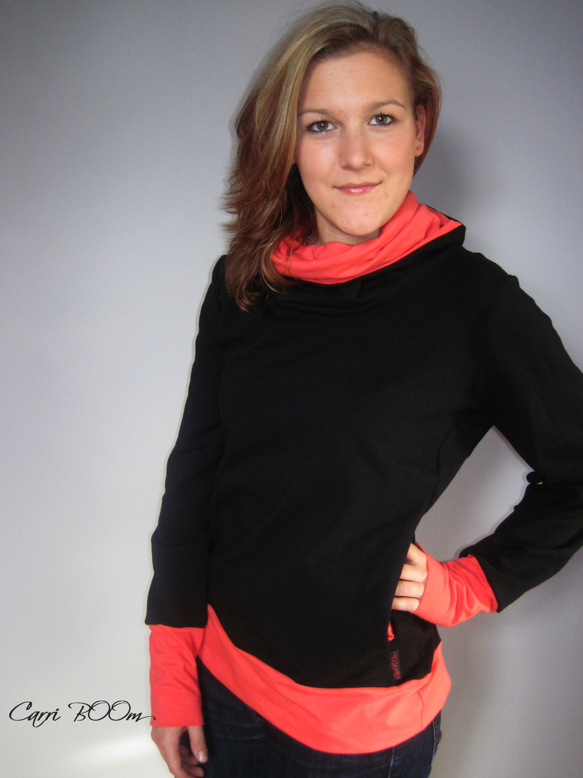 Mikina kukloun černý s lososovou