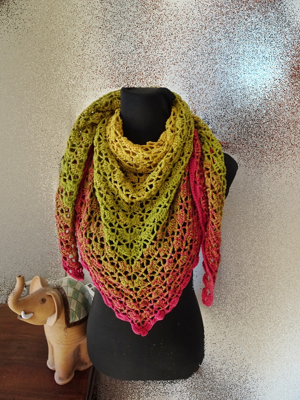 Háčkovaný šátek 