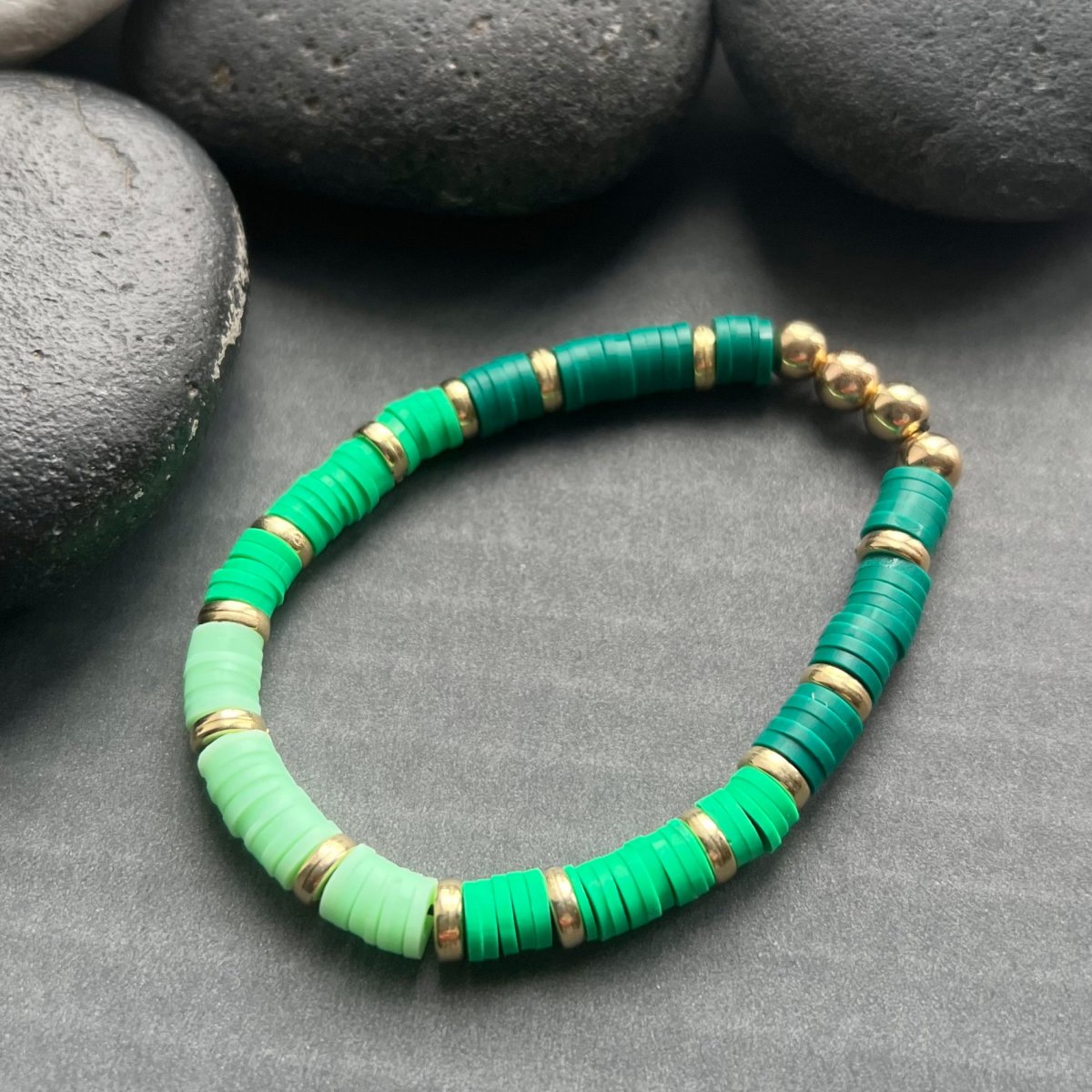 Pružný náramek 13