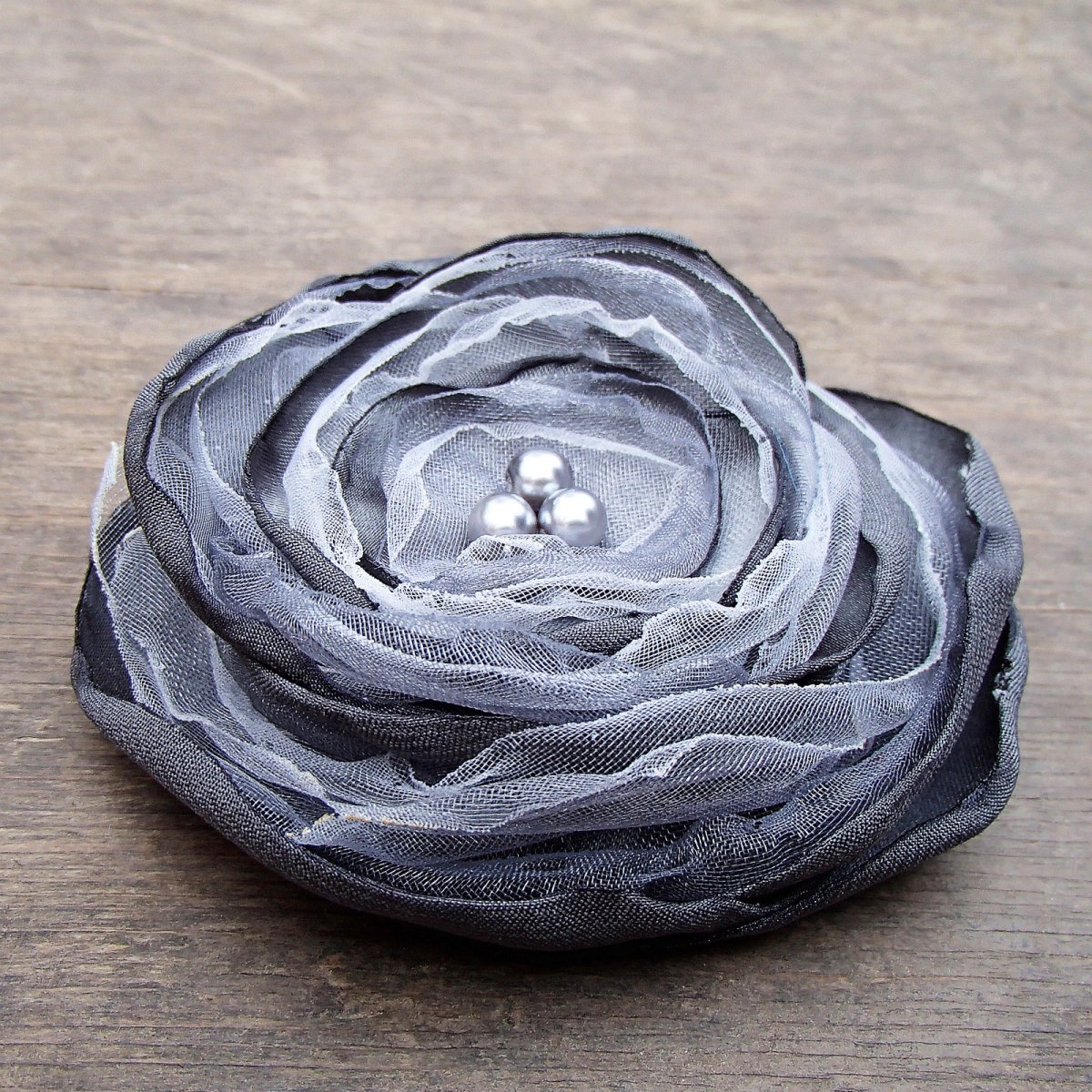 Šedivka - 2v1 - brož i spona