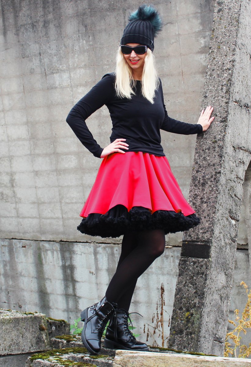 FuFu sukně červená s černou spodničkou