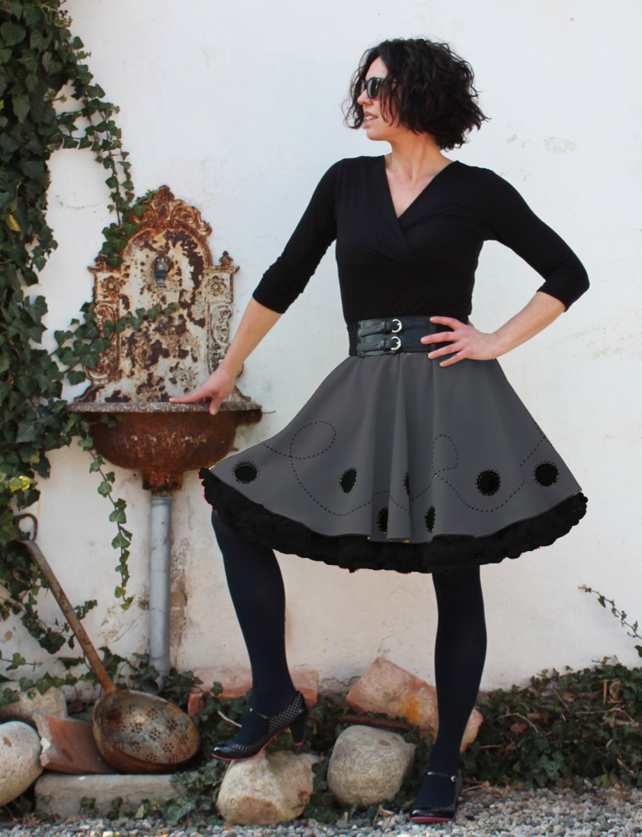 FuFu sukně s puntíky a černou spodničkou