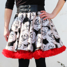 FuFu sukně s černými růžemi a červenou spodničkou