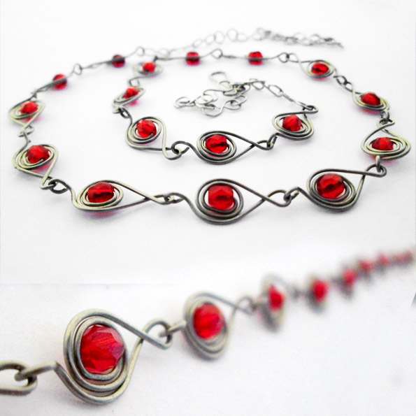 Červeno nerez řetízek