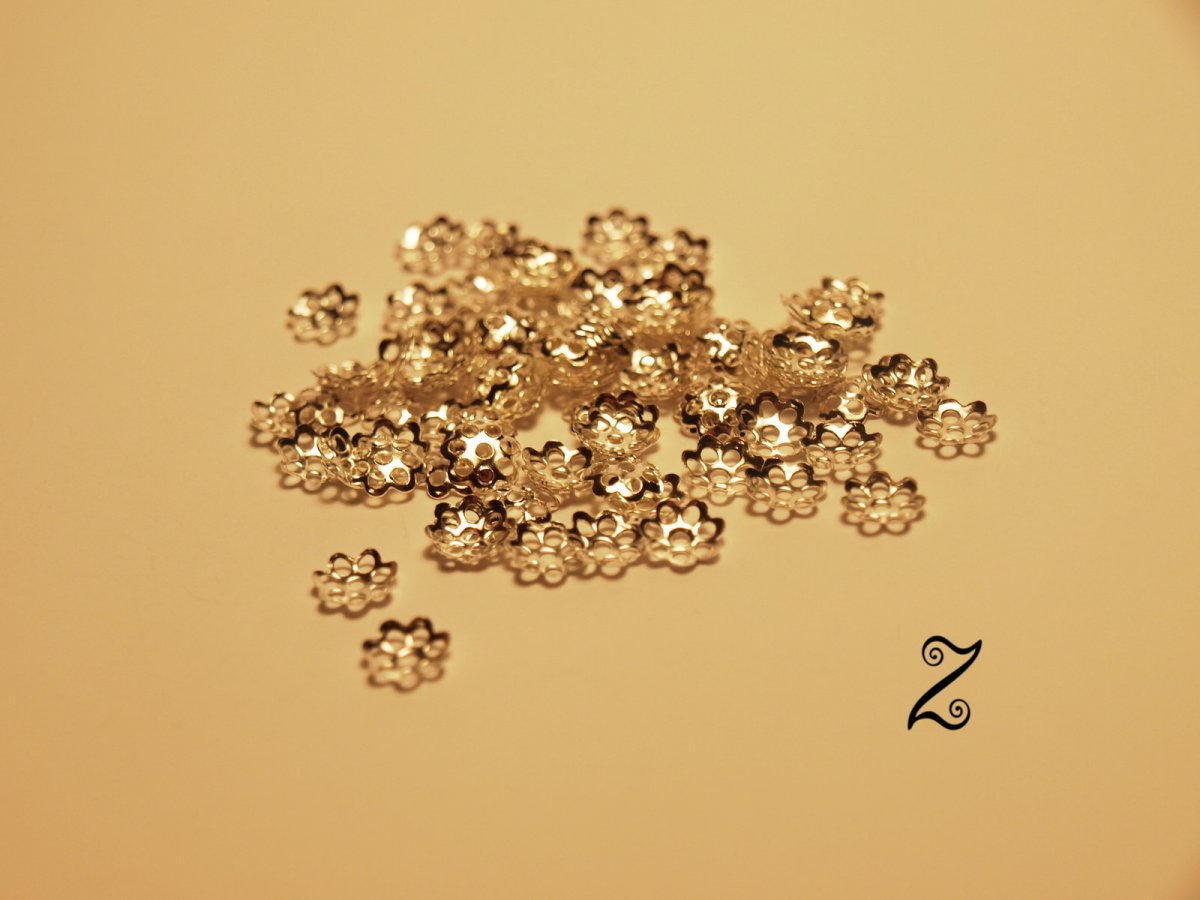 Kaplíky, stříbrná, 6mm (100ks)