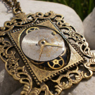 Vintage steampunk náhrdelník s ciferníčkem