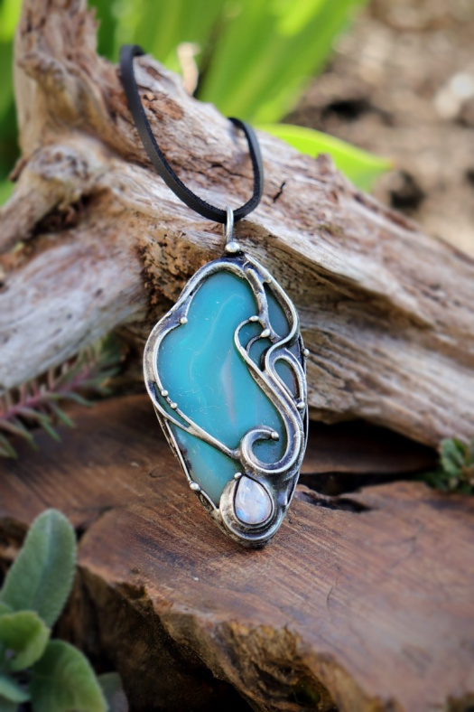 Lesní amulet – achát & měsíční kámen