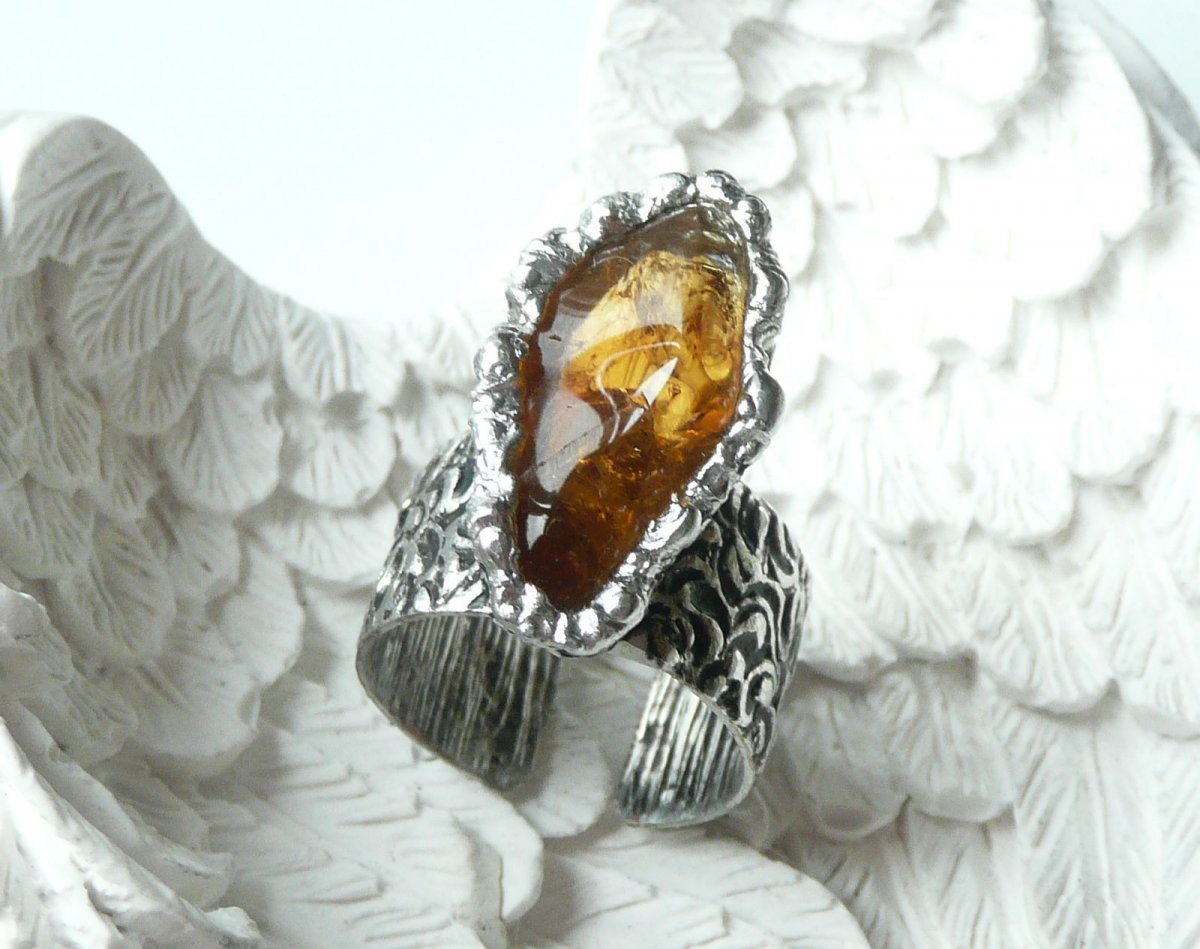 Leon .. ( jantarový citrín )