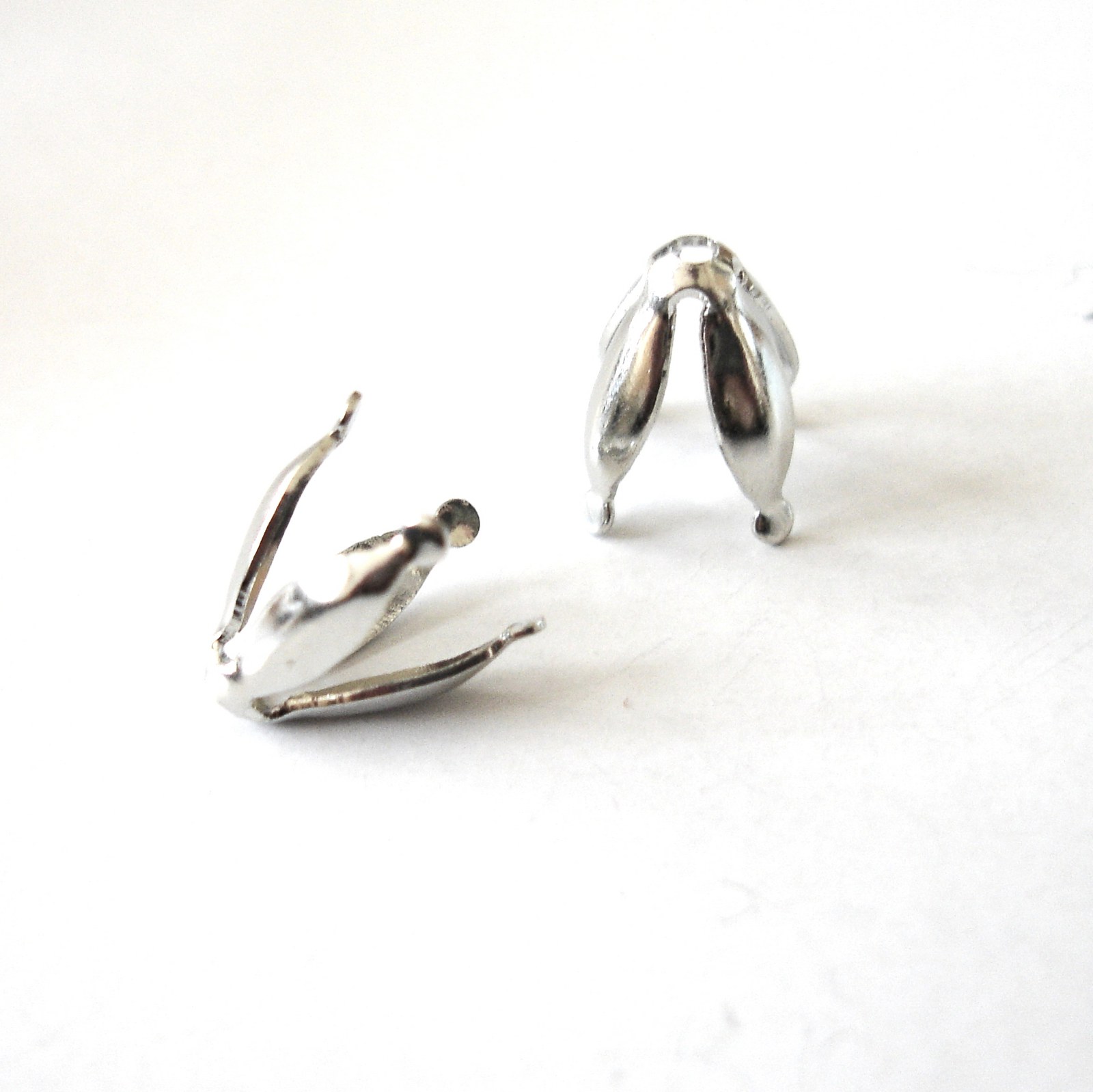 Kaplík 10x10 mm - platinový - 4 ks