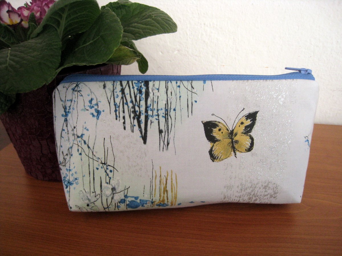 Taštička s motýlem