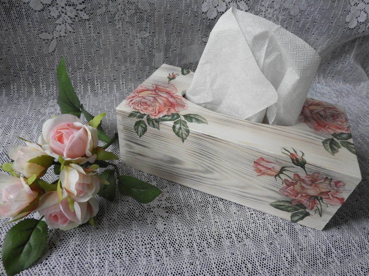 Krabička na kapesníky vintage růže