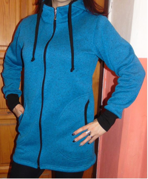 VÝPRODEJ - KABÁTEK S KAPUCÍ PETROLEJOVÝ (M/L) POSLEDNÍ KUS!