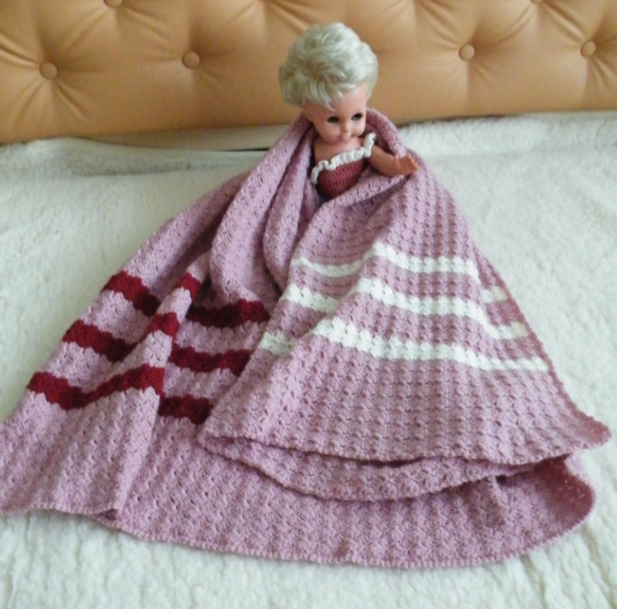 starorůžová háčkovaná deka Madlenka