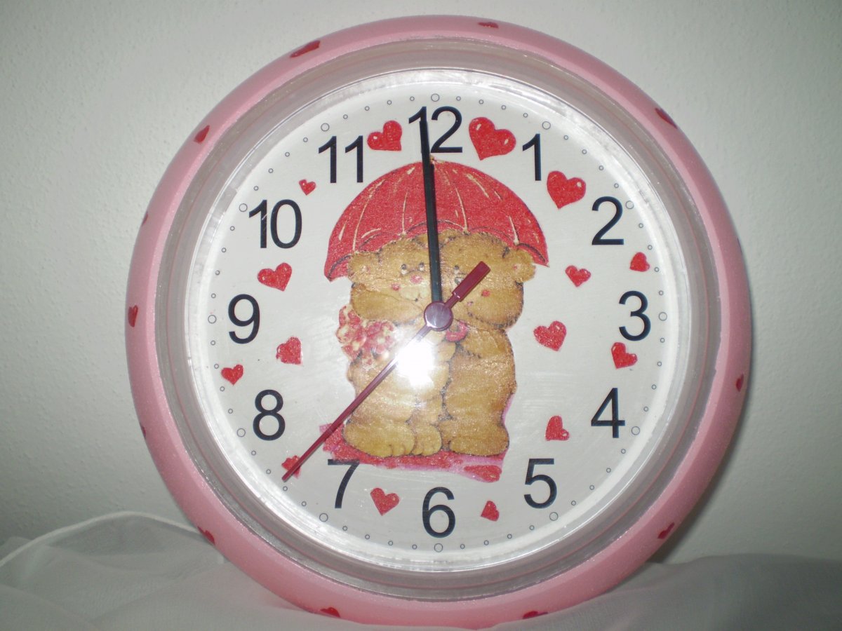 Dětské hodiny - Zamilovaní medvídci