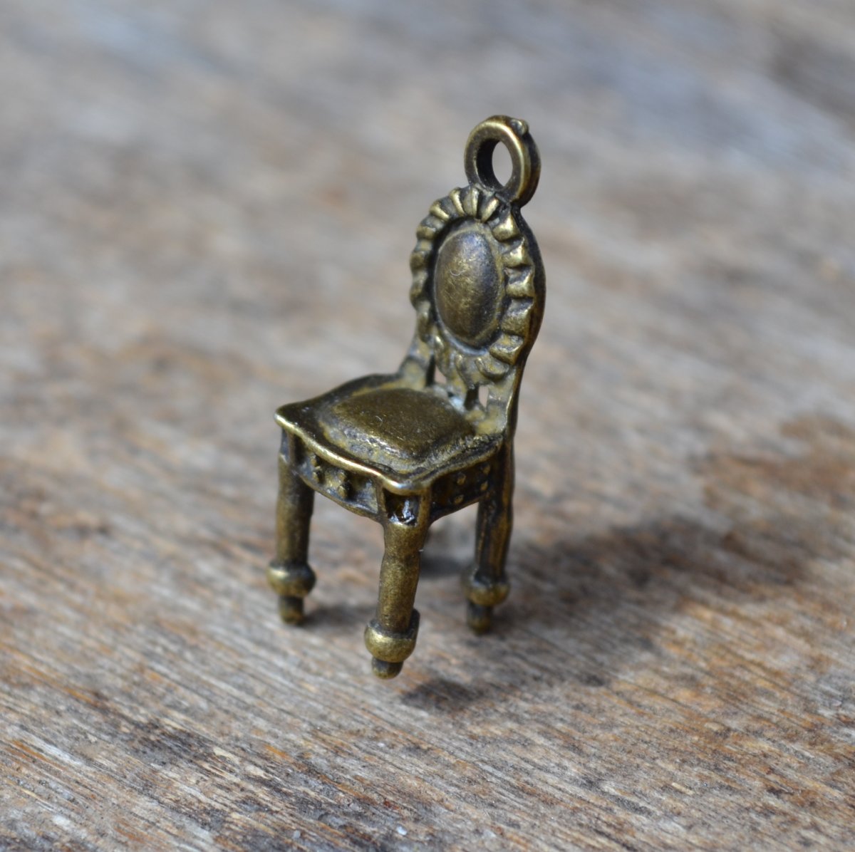 Židle 9*23 mm 1 ks-8361