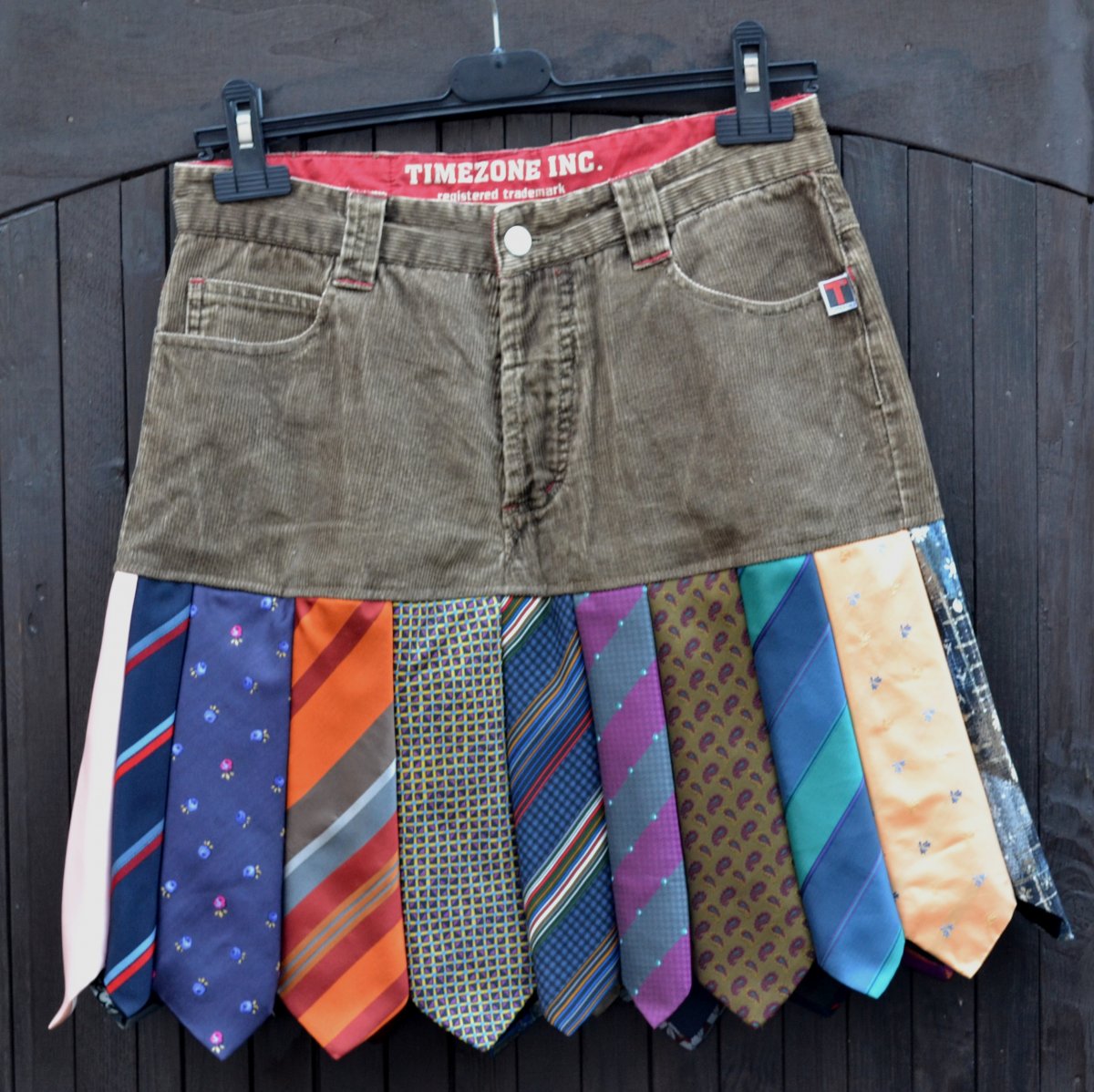 Origokravaťanda - barevná