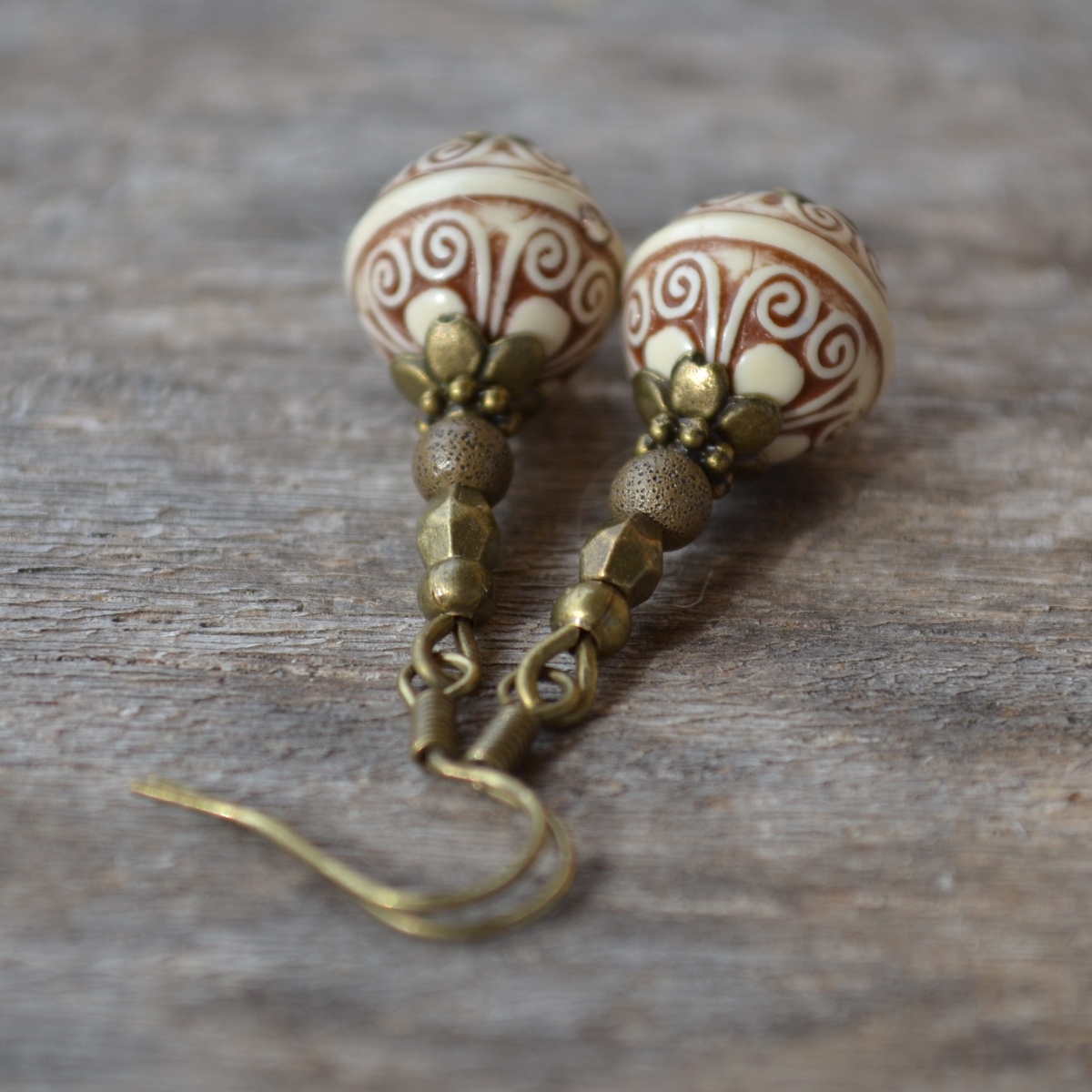 Bronzové náušničky