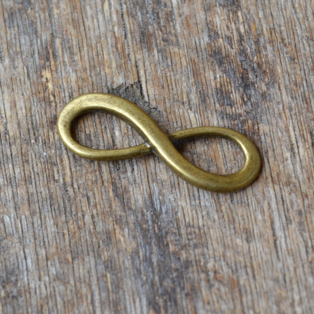 mezidíl osmička 23*8 mm 1 ks -0626