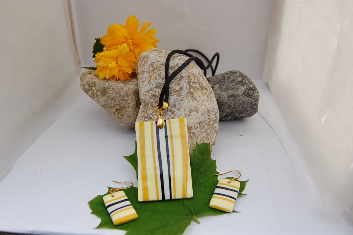 Fimo souprava žlutý proužek