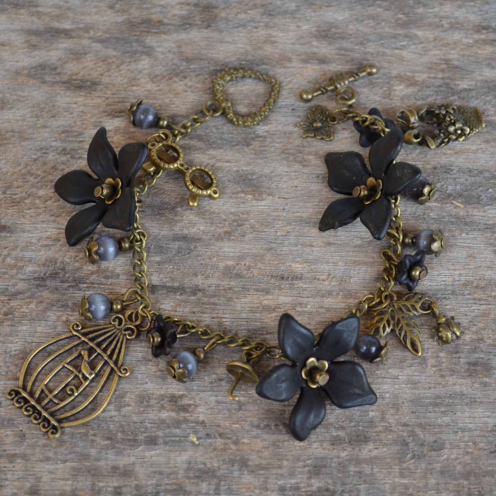 ketlovaný náramek - černý