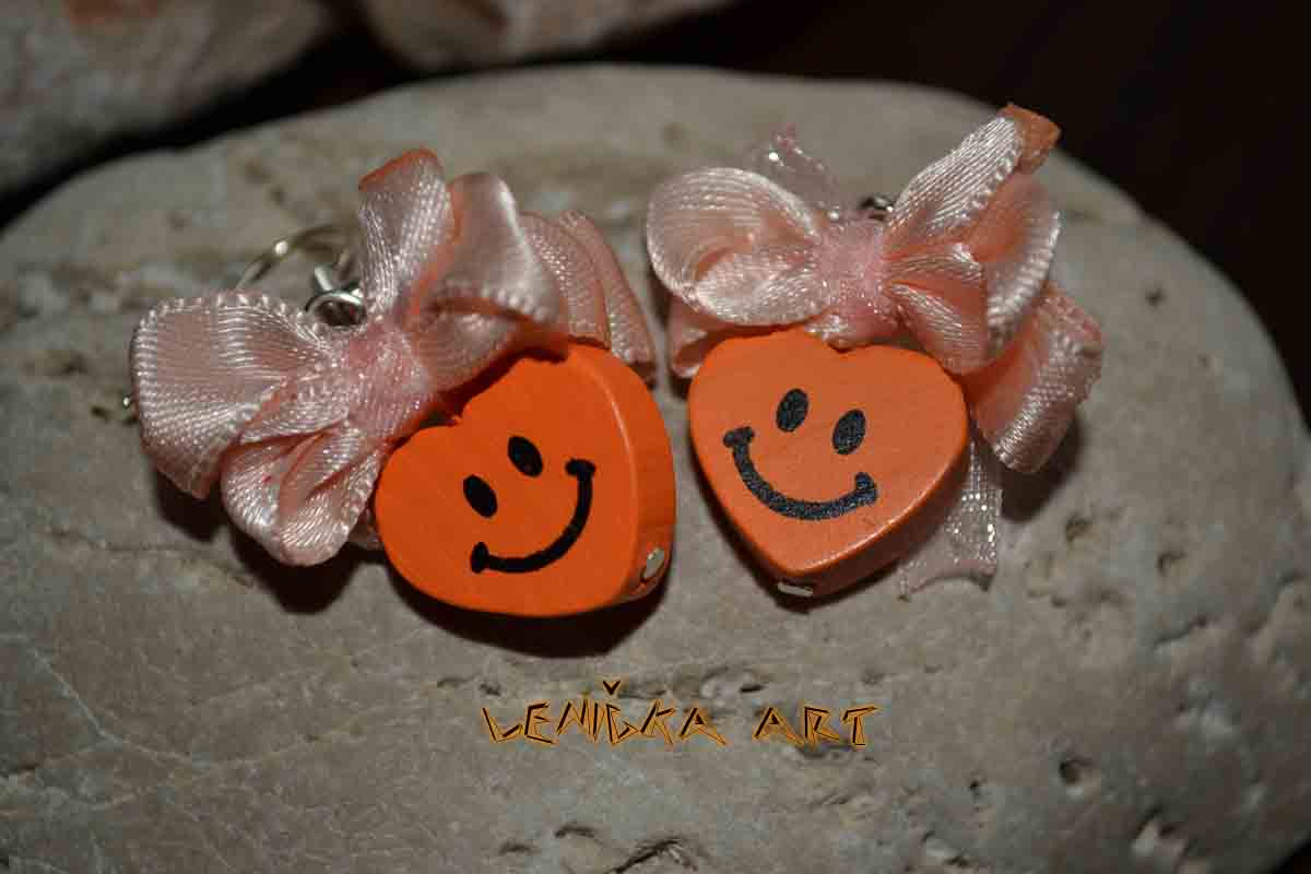 Oranžová srdíčka 