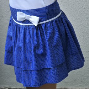 Modrá sukně s mašlí
