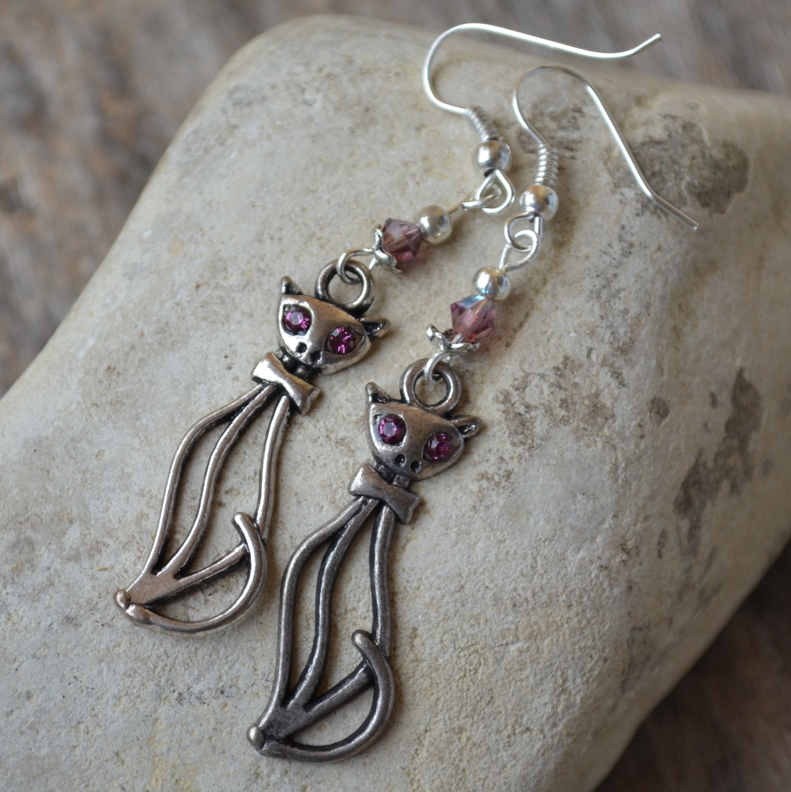 náušničky- fialová kočka