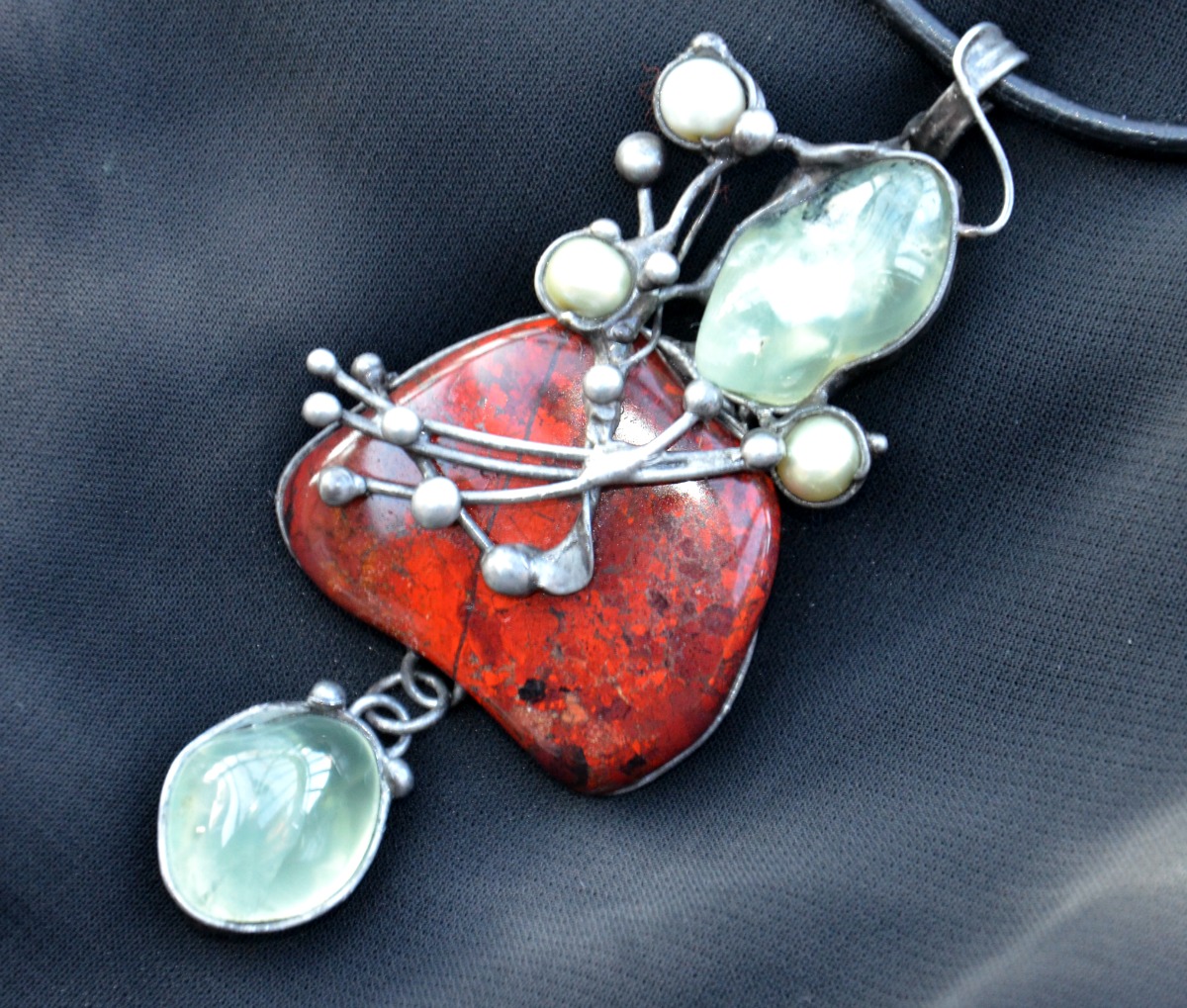 Přátelství - jaspis, prehnit