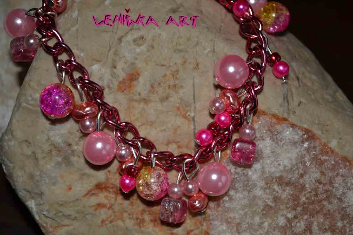 Žebrácký náramek v růžové