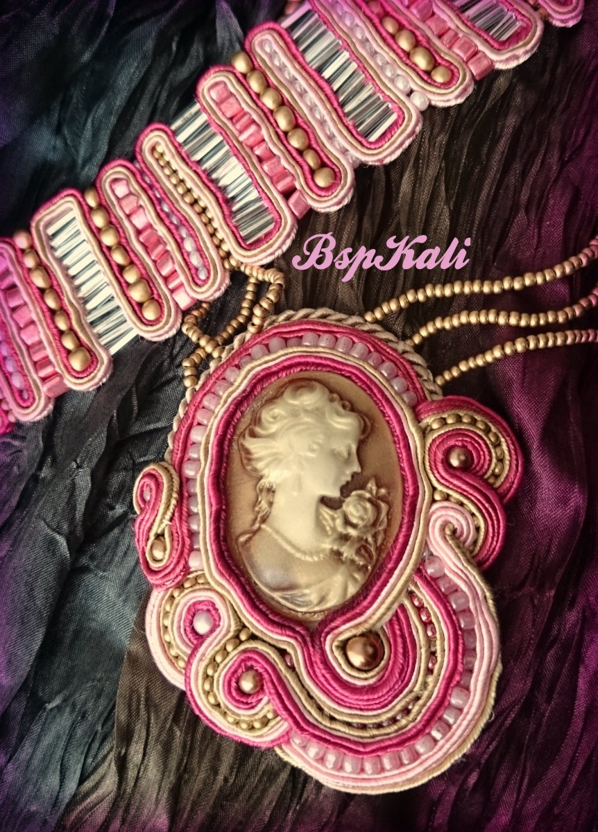 Z Růženčiny šperkovnice