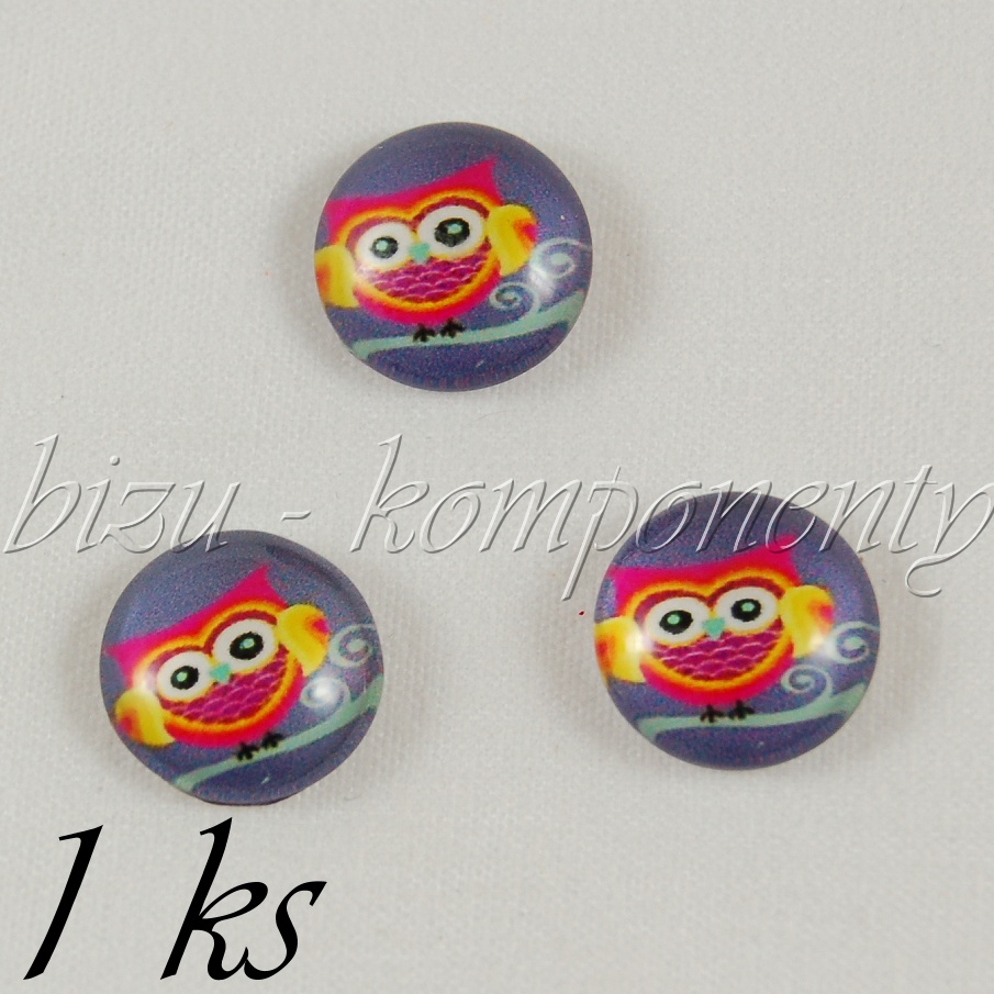 Skleněný kabošon sovička na větvi s fialovým pozadím (35 2106)