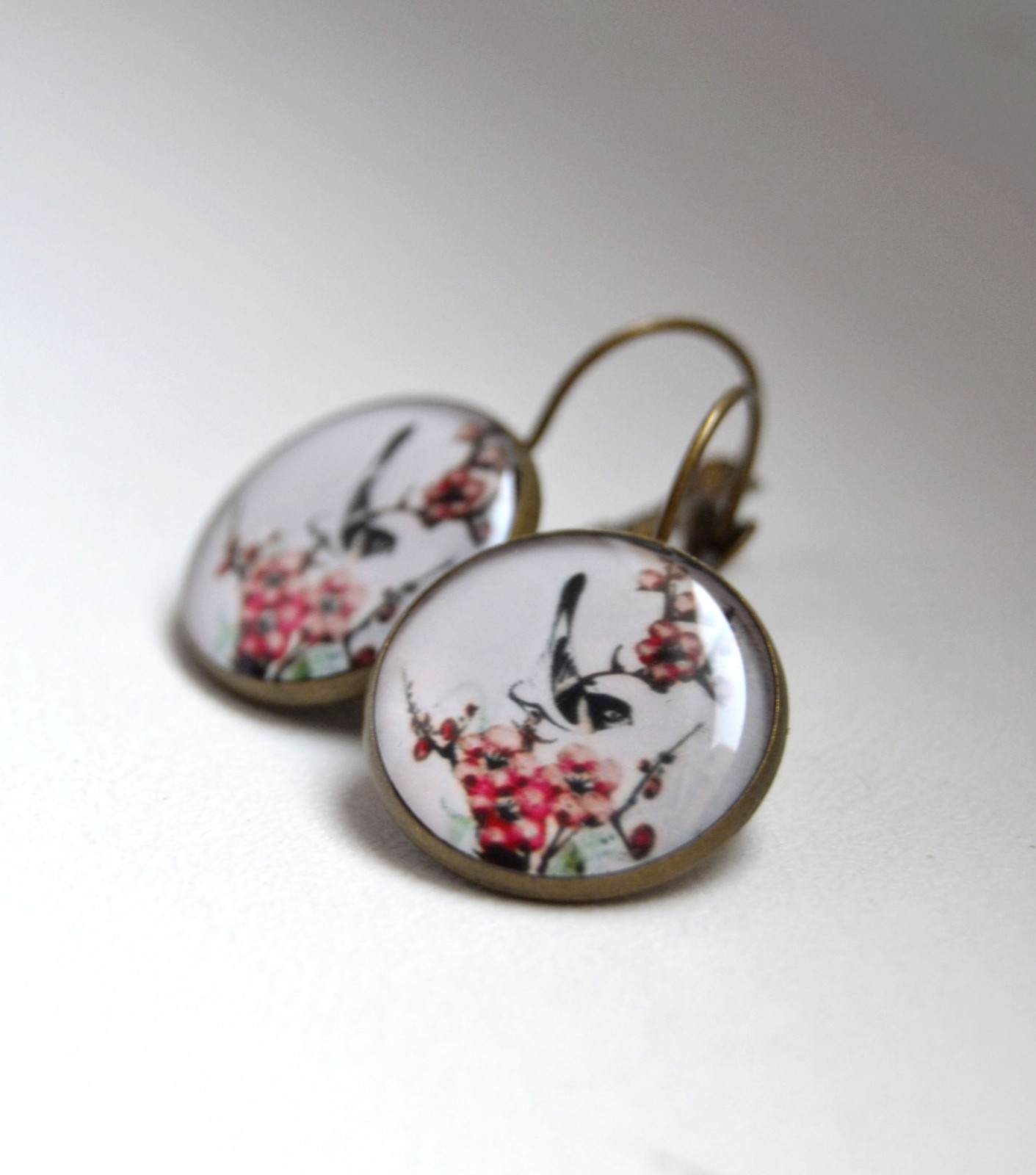 Zaklapávací starobronzové s ptáčkem