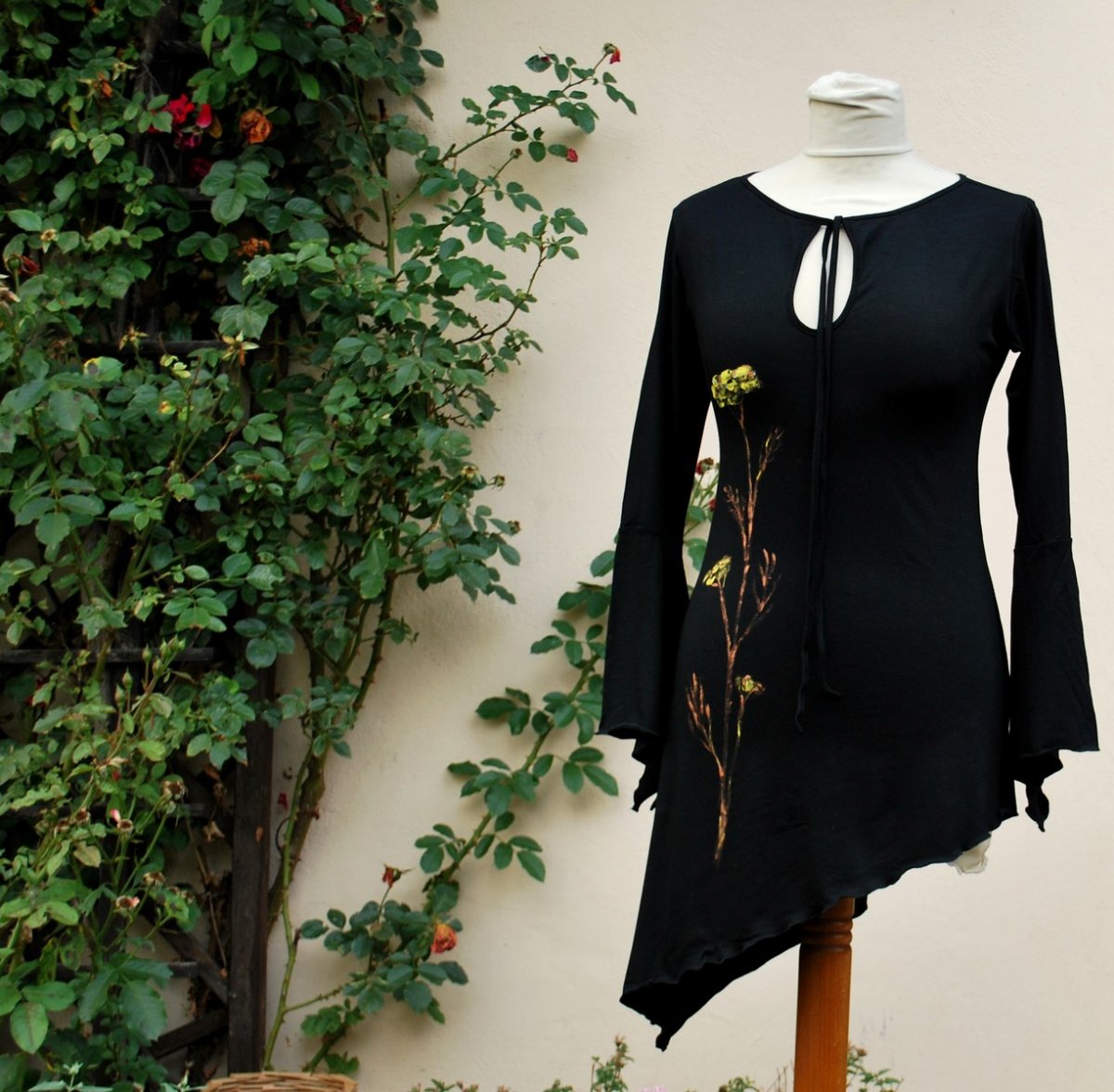 V asymetrii s vratičem