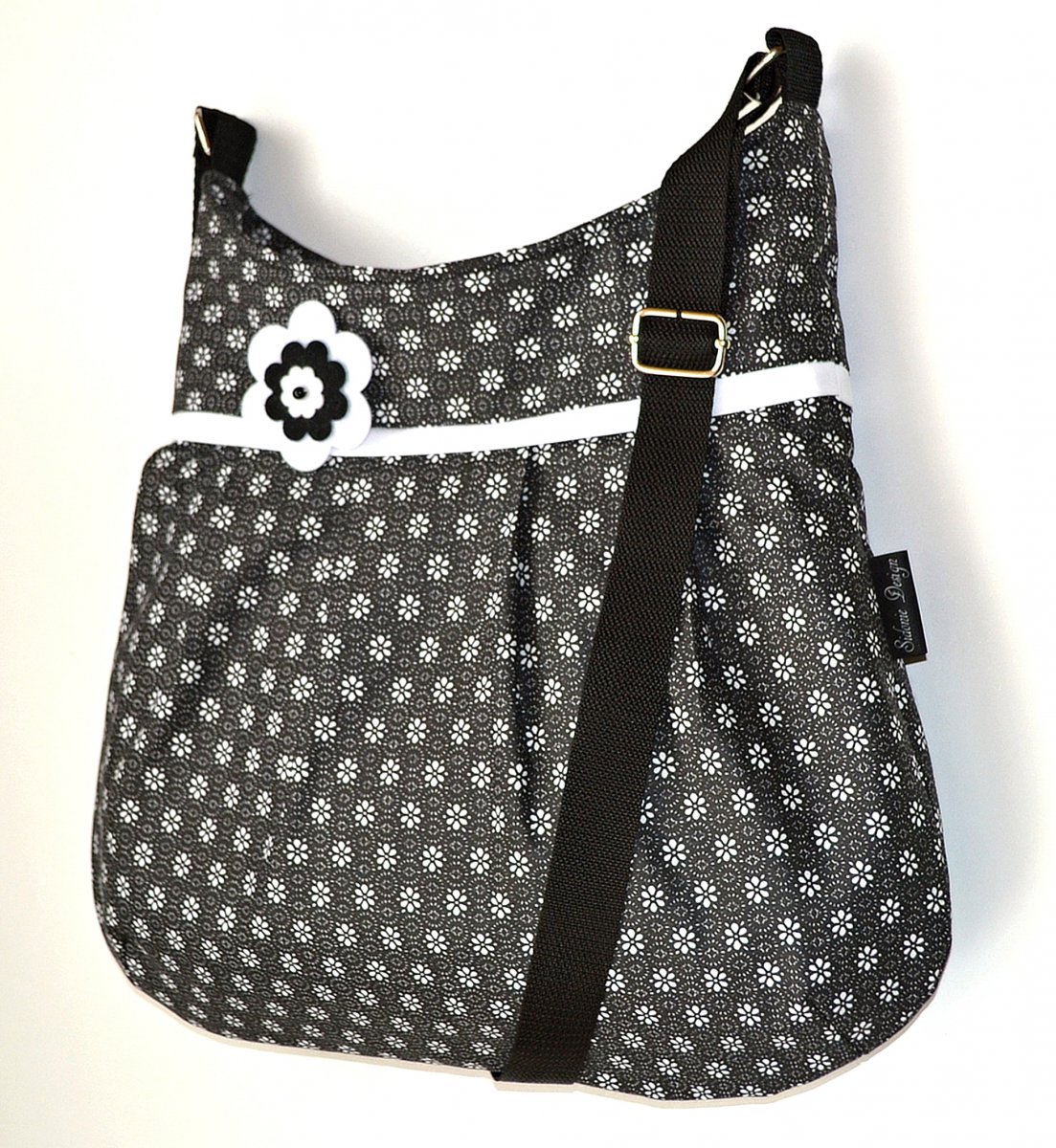 kabelka Black and White