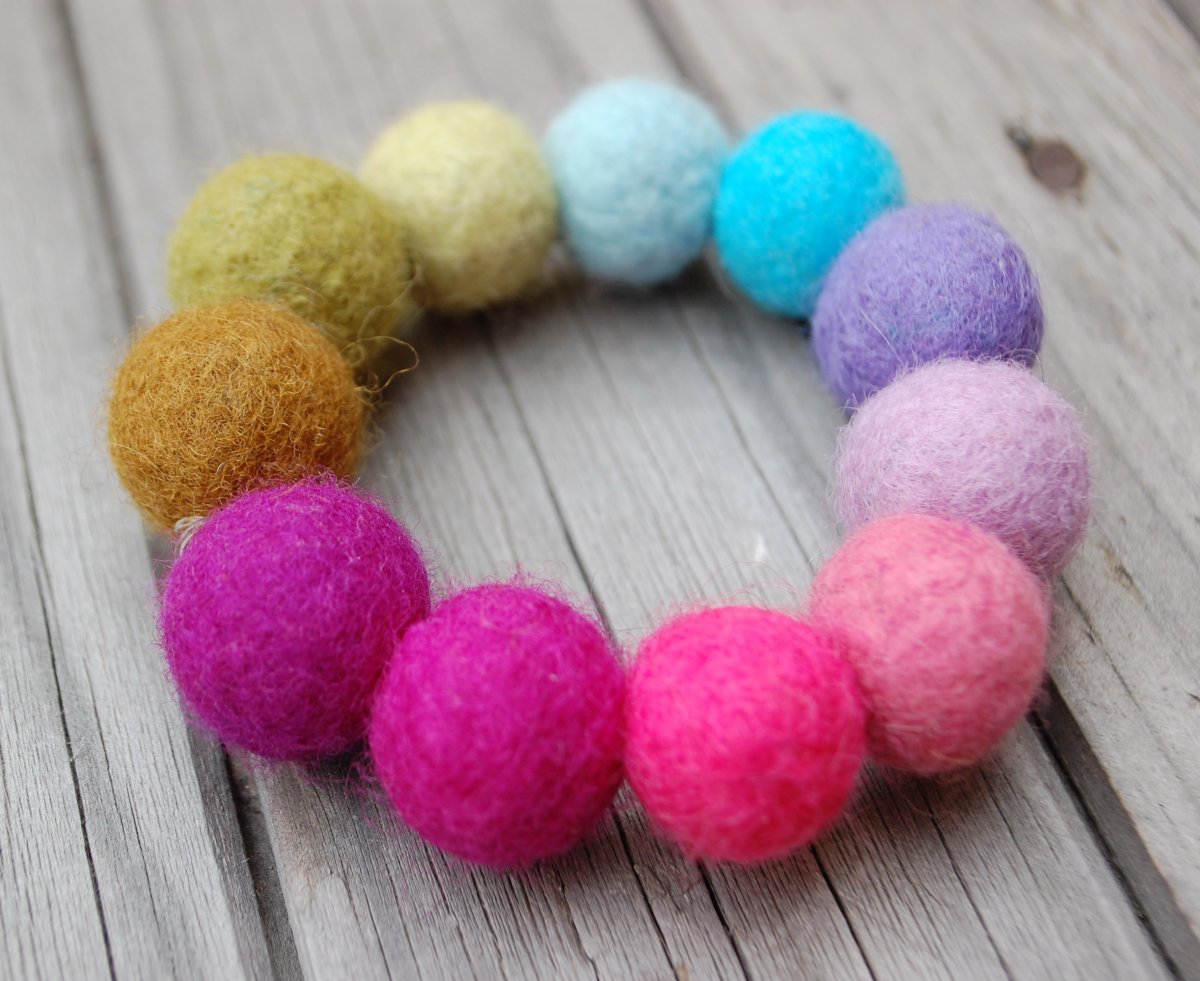 Náramek pastelkový