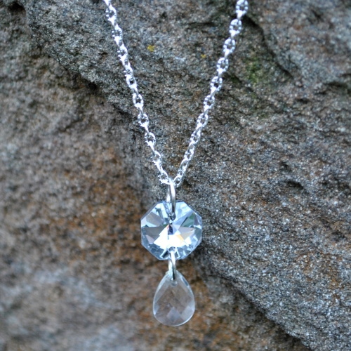 Náhrdelník se stríbrným knoflíkem