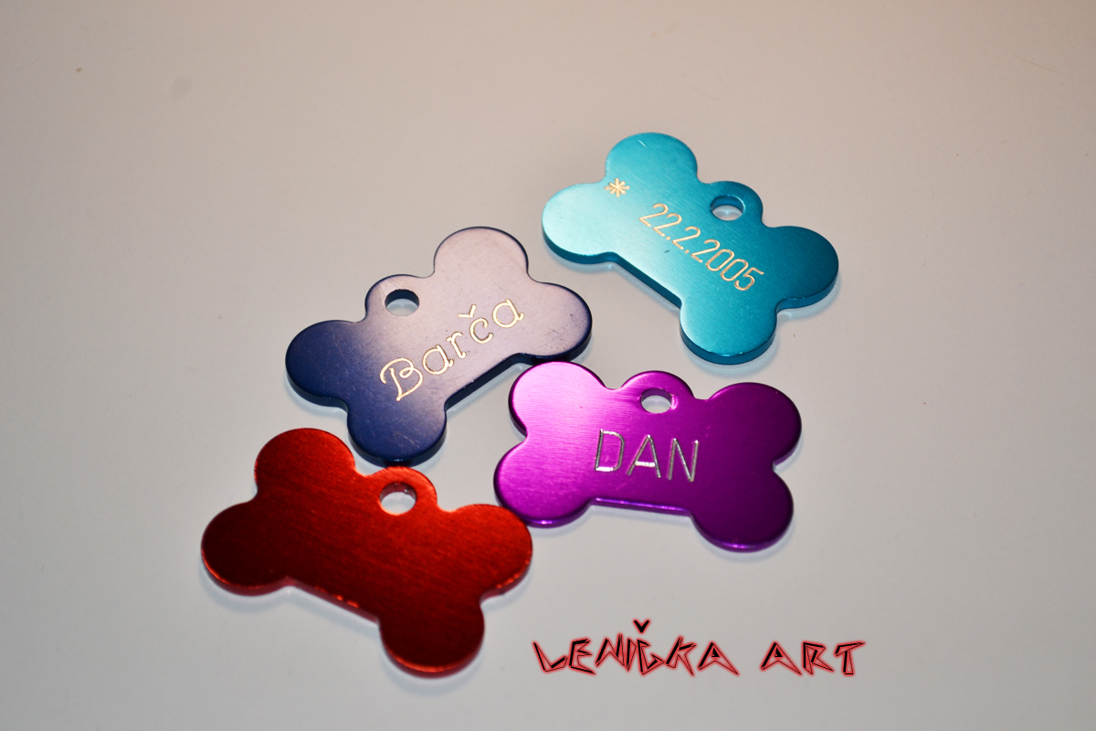 Vyrývané barevné kostičky 