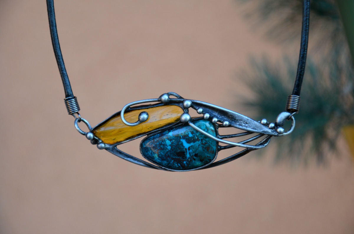 Dva spolu - chrysokol, jantar